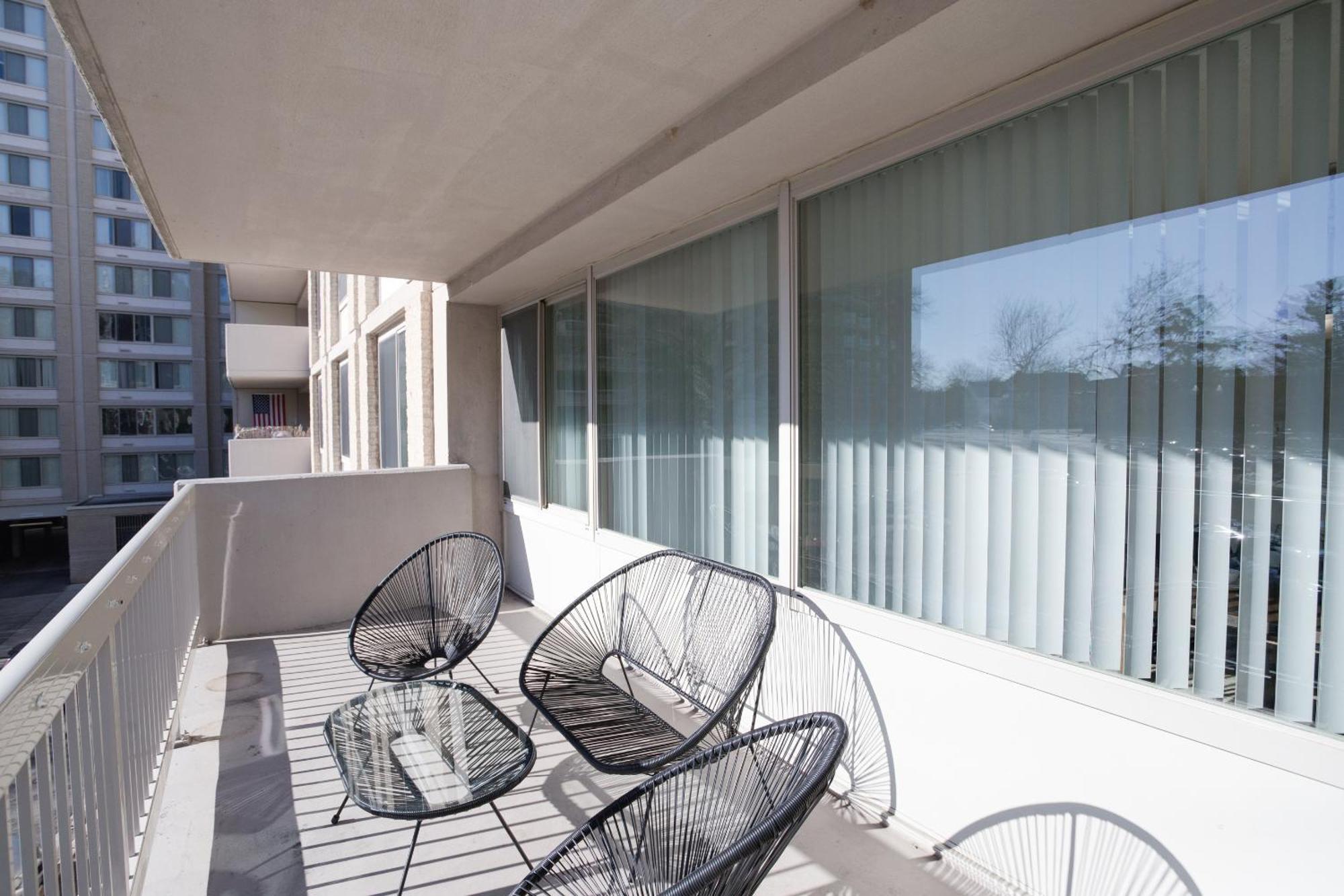 Spacious 2 Bedrooms Apt @Crystal City With Gym Arlington Kültér fotó