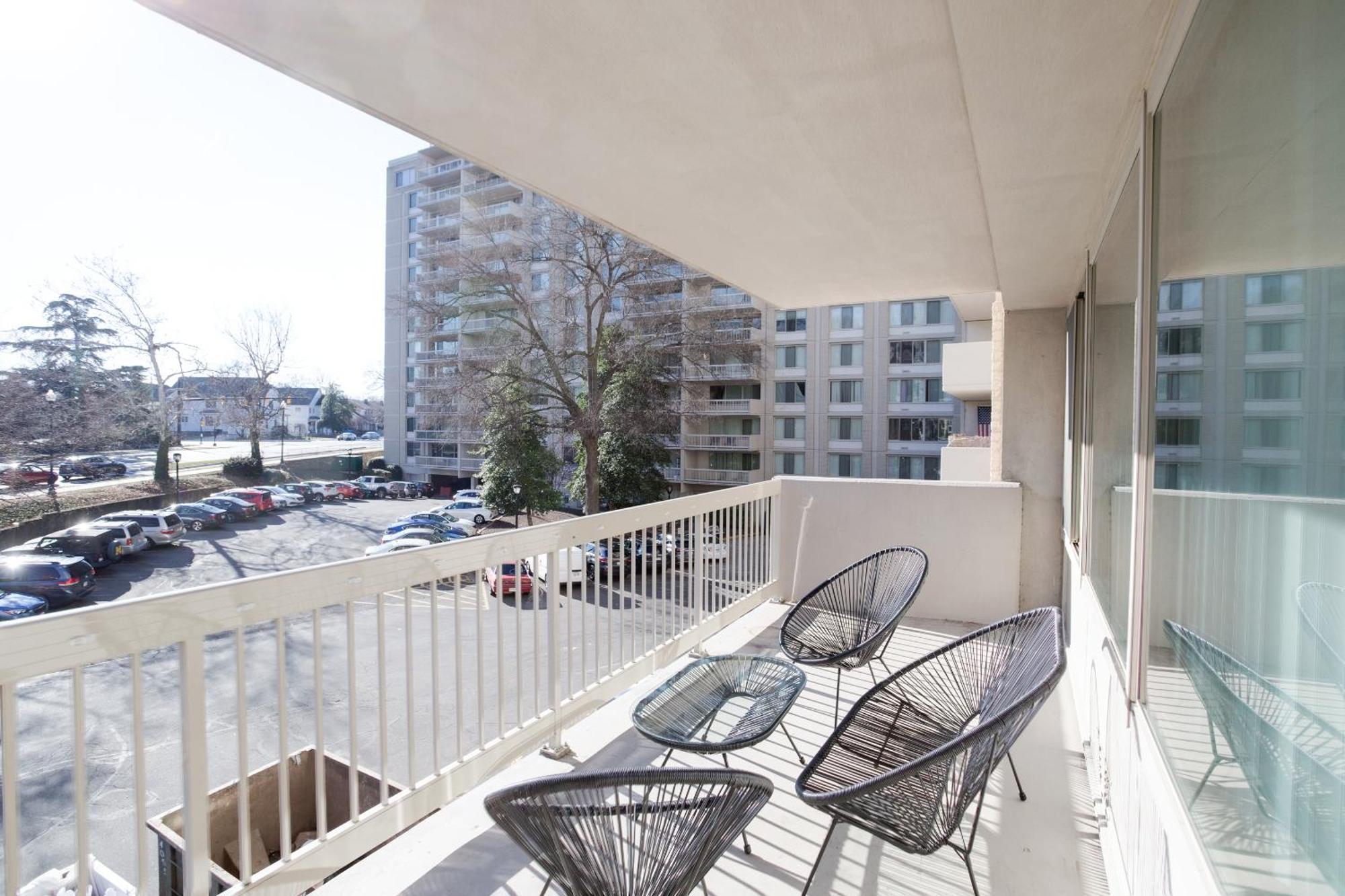 Spacious 2 Bedrooms Apt @Crystal City With Gym Arlington Kültér fotó