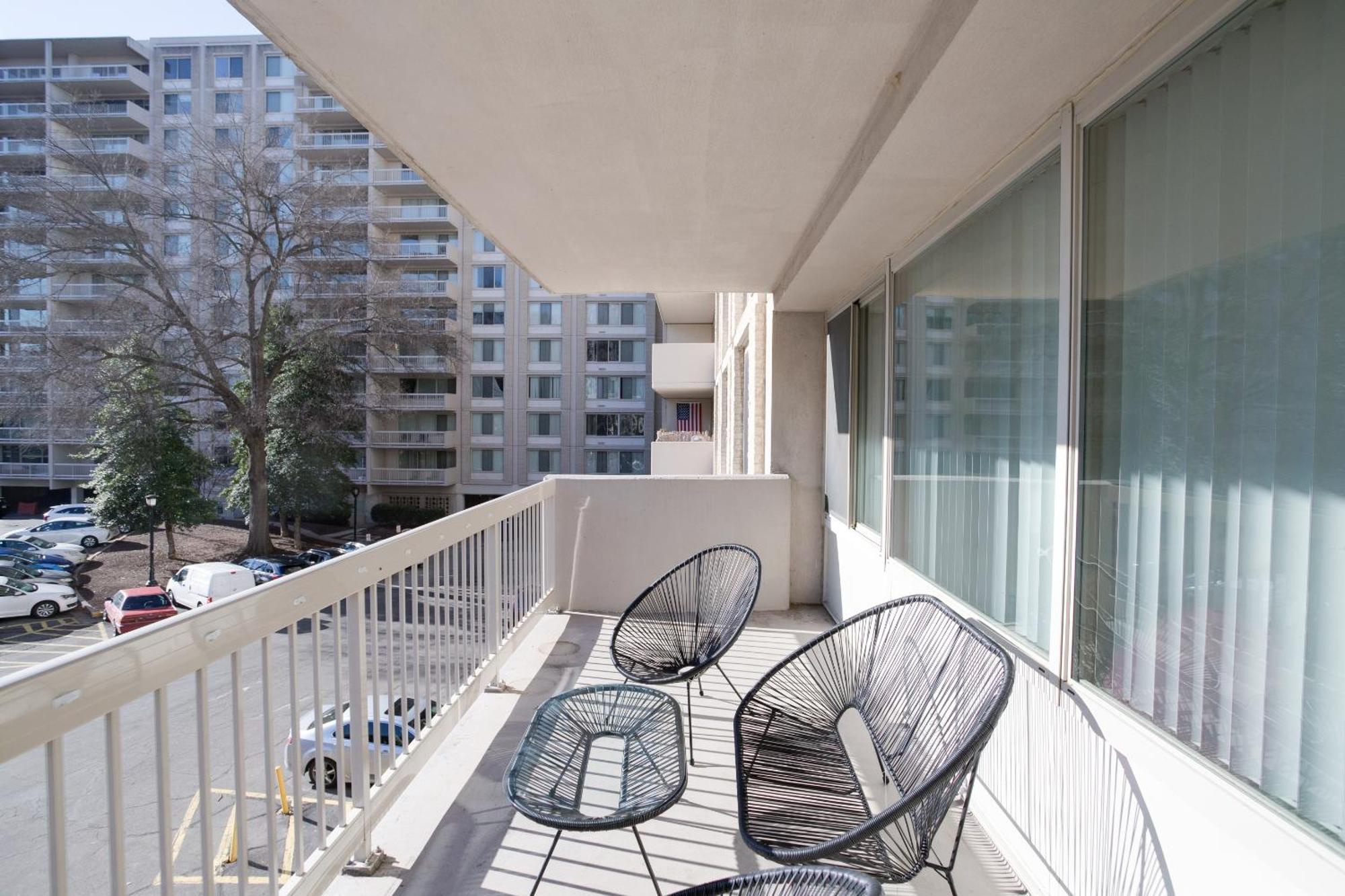 Spacious 2 Bedrooms Apt @Crystal City With Gym Arlington Kültér fotó