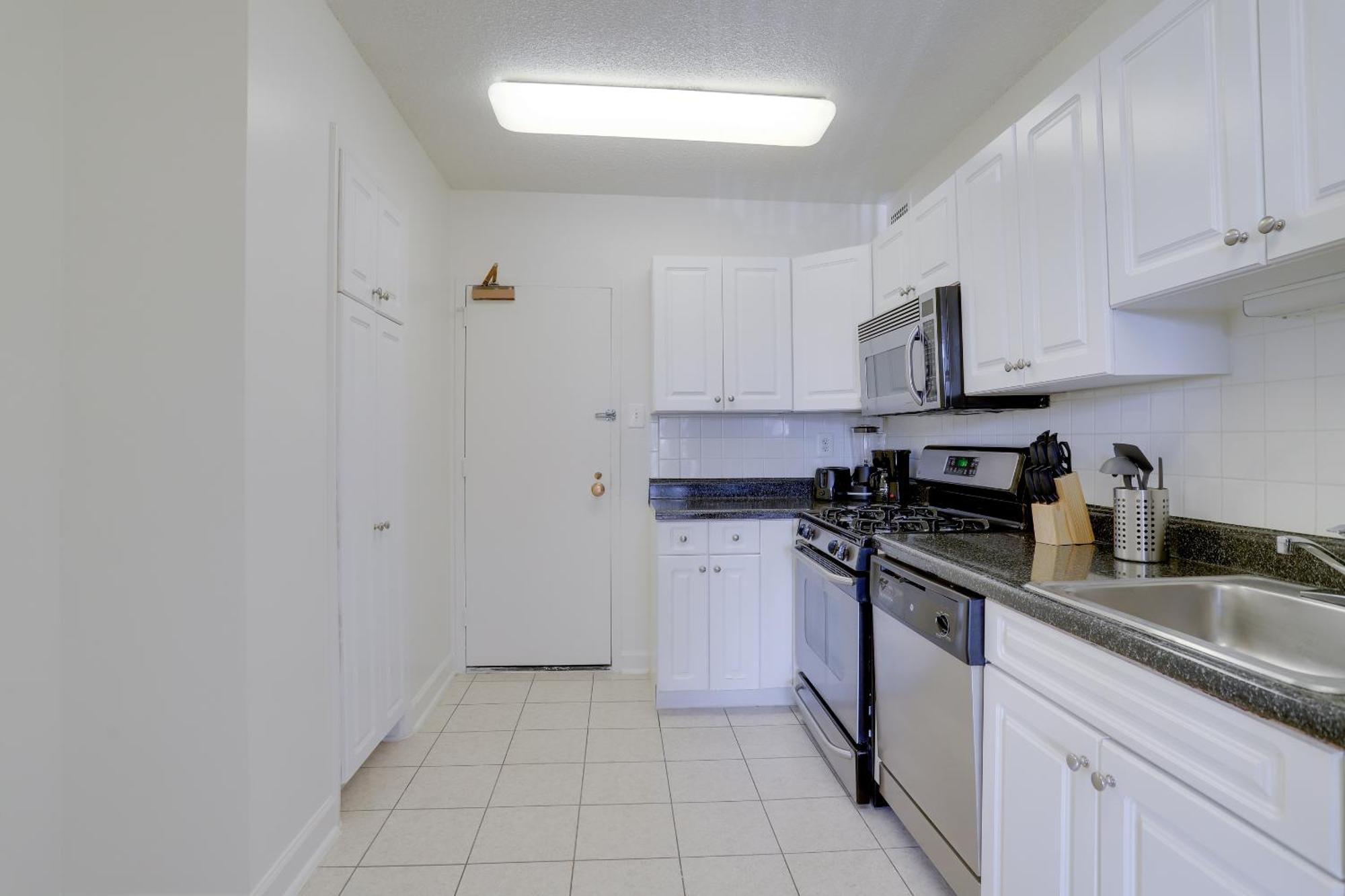 Spacious 2 Bedrooms Apt @Crystal City With Gym Arlington Kültér fotó