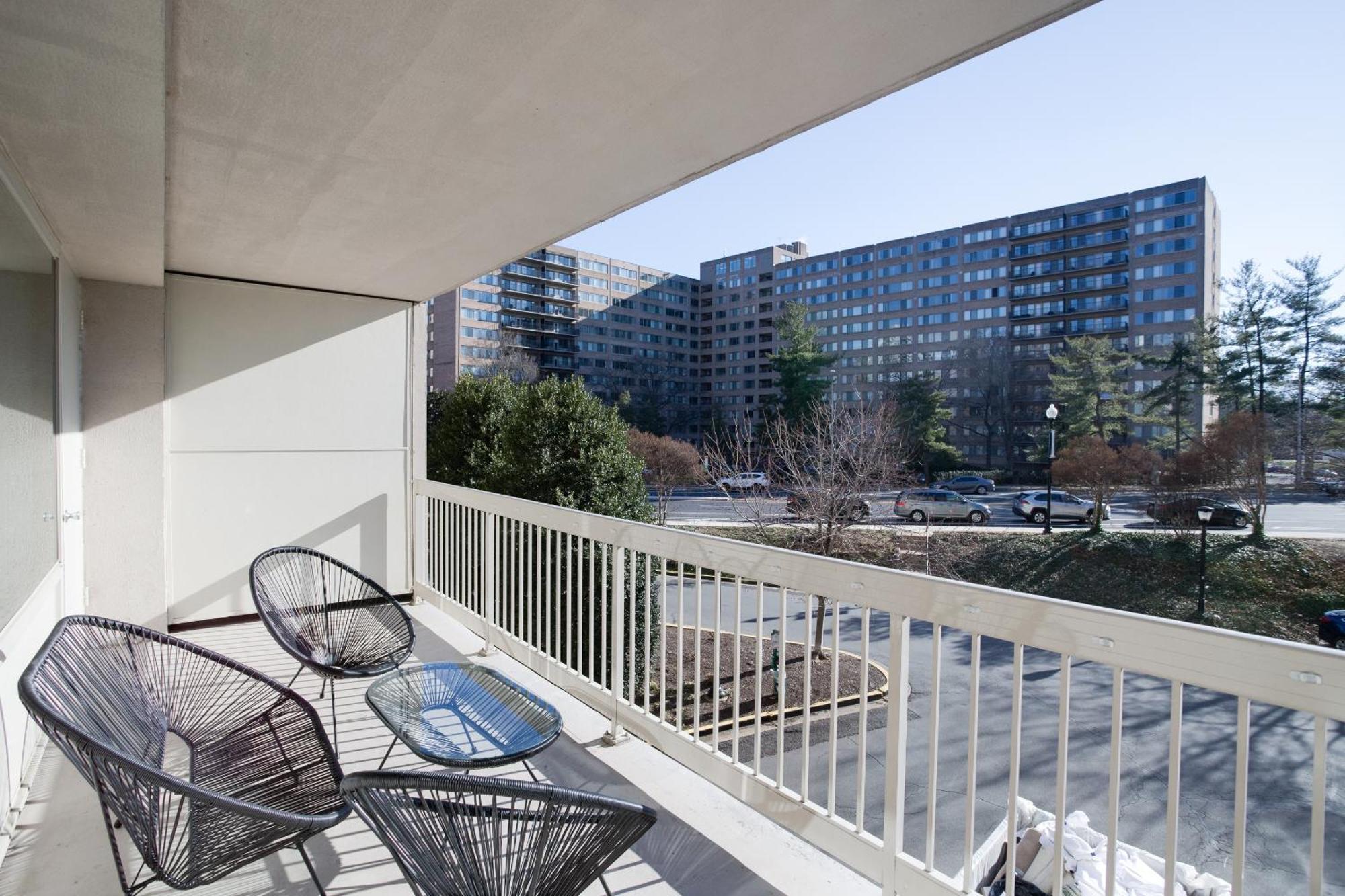 Spacious 2 Bedrooms Apt @Crystal City With Gym Arlington Kültér fotó